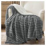Bedsure Sherpa Throw Blanket for Couch - Super Soft, Cozy Fleece Thick Warm Throw for Winter, GentleSoft Plush & Fluffy Gift Blanket for Men, Room Decor, Dark Grey, 50x60 Inches Bedsure Sherpa Throw Blanket for Couch - Super Soft, Cozy Fleece Thick Warm Throw for Winter, GentleSoft Plush & Fluffy Gift Blanket for Men, Room Decor, Dark Grey, 50x60 Inches