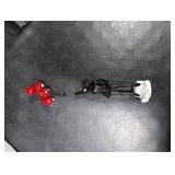 ILYISFMTY Flying Balloons Girl Statue,Resin Figure Sculpture Crafts Ornament Modern Art Sculptures for Home Decor,Anti-war Theme ILYISFMTY Flying Balloons Girl Statue,Resin Figure Sculpture Crafts Ornament Modern Art Sculptures for Home Decor,Anti-war Theme