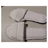 APPEARS NEW - Hotel Style Waffle Slippers - (Size Large 11-12 1/2)