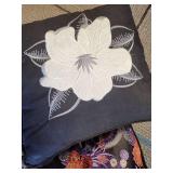 Decorative Throw Pillow Lot Decorative Throw Pillow Lot