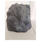 Innovative Technology Bluetooth Rock Speaker Innovative Technology Bluetooth Rock Speaker