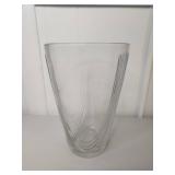 Clear Glass Vase with Linear Pattern Clear Glass Vase with Linear Pattern