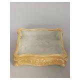 Decorative Ceramic Jewelry Box with Relief Design Decorative Ceramic Jewelry Box with Relief Design