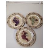 Grape Design Decorative Plates Set Grape Design Decorative Plates Set