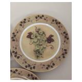 Grape Design Decorative Plates Set Grape Design Decorative Plates Set