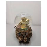 Boyds Bears 'The Queen' Musical Snow Globe Boyds Bears 'The Queen' Musical Snow Globe