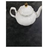 PRECITIME 27oz White Porcelain Teapot with Gold Trim, Classic Ceramic Teapot for Loose Leaf Tea & Tea Bags, Elegant Small Teapots for Daily Use or Gifts