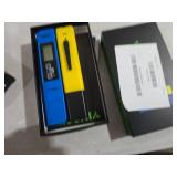 VIVOSUN Digital pH and TDS Meter Kits, 0.01pH High Accuracy Pen Type pH Meter ± 2% Readout Accuracy 3-in-1 TDS EC Temperature Meter for Hydroponics, Pool and Aquarium, Yellow Blue, UL Certified