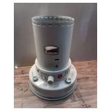 DuraHeat 23,800 BTU Kerosene Radiant Tower Heater - Retail: $189 DuraHeat 23,800 BTU Kerosene Radiant Tower Heater - Retail: $189