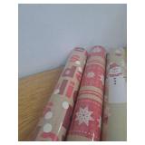 Hallmark Reversible Christmas Wrapping Paper (3 Rolls: 120 sq. ft. ttl) Hallmark Reversible Christmas Wrapping Paper (3 Rolls: 120 sq. ft. ttl)