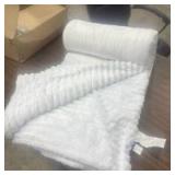 Bedlite Queen GentleSoft Bright White Throw Blanket for Couch - Cozy Soft Blankets for Women, Cute Small Throws for Girls, 88x88Inches - Retail: $0 Bedlite Queen GentleSoft Bright White Throw Blanket for Couch - Cozy Soft Blankets for Women, Cute Small Throws for Girls, 88x88Inches - Retail: $0