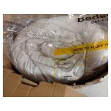 Bedsure Oversized Queen Comforter Set, Beige Soft Prewashed Bedding for All Seasons, 3 Pieces GentleSoft Bed Set, 1 Lightweight Comforter (98"x98") and 2 Pillowcases (20"x26") - Retail: $55