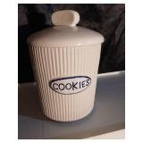 White Ceramic Ribbed Cookie Jar with Lid