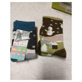 Hylaea Merino Wool Ski Socks Kids, Knee-high Warm Thermal Snowboard Skating Socks for Toddler Boys and Girls Red Green XX-Small