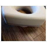 HealthSmart Toilet Seat Riser for Comfort and Elevation Fits Most Toilets - Retail: $30