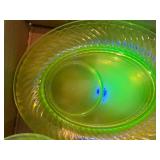 5 Plates Uranium Swirl Pattern Glass & 4 Fenton Sherbet Glass Dishes-BP