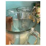 Kitchenware x7 pcs. (Pitcher, Pie Plates, Bundt Pan, etc.)--K