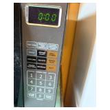 Emerson 1100W Microwave--K