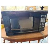 Rival 700 Watt Microwave--BP