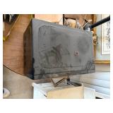 Rival 700 Watt Microwave--BP