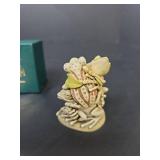 Harmony Kingdom \"Menage a Trois\" Stacked Frogs Figurine Box in Original Box TJFR3