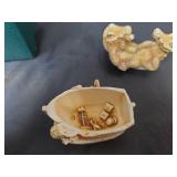 Harmony Kingdom \"Crock Pot\" Figurine Box with Original Box and Paper Insert TJAL2 Made in England