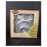 Mirro 4-Tier Cake Pan Set with Glass Bakeware (Pyrex and Anchor Hocking)