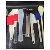 Kitchen Utensil Set with Measuring Spoons and Tools