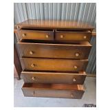 Traditional Maple Wood Chest of Drawers with Turned Legs