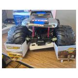 $80 Motor Dayz 1:6 Scale 2WD Titan EPP Radio Control Car