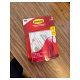 Command Medium Designer Hooks, White 14 Hooks, 20 Strips