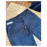 Halston Velore Jagger size large