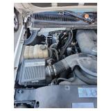 2003 GMC Yukon XL 4WD - WHITE