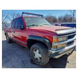 1996 Chevrolet C/K 1500 4WD - RED