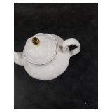 PRECITIME 27oz White Porcelain Teapot with Gold Trim, Classic Ceramic Teapot for Loose Leaf Tea & Tea Bags, Elegant Small Teapots for Daily Use or Gifts