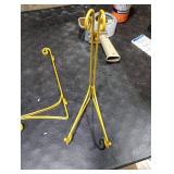 HEMYLU Iron Plate Stand for Display with Folding Design, Picture Stands for Tables, 12 Inch Large Easels for Displaying for Book, Art Piece, Photo and Platter, 12in Gold, 2-Pack