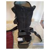 Advanced Orthopaedic Boot medium  Heat pad Therapy Set 3 icy hot patches