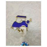 Vegas Golf Game Set with Poker Chips and Blue Golfer night light