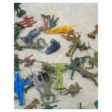 Mixed Plastic Army Men Toy Soldier Collection