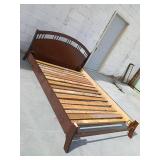 Traditional Wood Slat Bed Frame with Curved Headboard