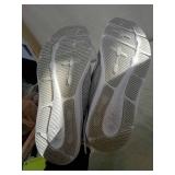 Skechers Shape-Ups Resistance Trainer Athletic Shoes size 10.5 and under armour shoes 10.5