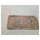 1975 Kansas License Plate U445