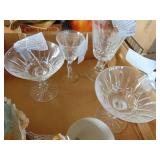 Mixing Bowl - Measuring Cup - Decor and more