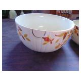 Jewel T - Mixing Bowl Set - Large Bowl has condition issues