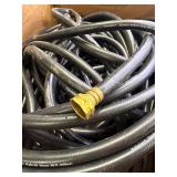 Amazon Basics Garden Hose, 100ft, Kink-Resistant with Crush-Resistant Aluminum Couplings