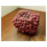 400 Pcs Dark Red Berries Stems 12 mm Artificial Frosted Holly Berries for Christmas Tree Decor Rustic Fake Simulation Mini Berry Fruit for Christmas Wreath DIY Craft Xmas Party Supply - Retail: $19
