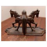 2 Pack Farmhouse Galloping Horse Bookends, Horse Bookends, Rusty Finish - Retail: $27