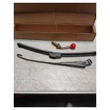 OFIG UTV Wiper Kit Hand Operated Manual Windshield Wiper Kit Compatible with Polaris Ranger RZR Can Am Maverick X3 Commander Defender Pioneer Golf Cart - Retail: $14