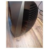 Vornado VH240+ 1500-Watt Black Indoor Electric Fan Space Heater Charcoal gray - Retail: $60