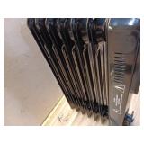 1500-Watt Black Indoor Electric Oil-Filled Radiator Convection Radiant Space Heater with Remote Control for Living Space - Retail: $100